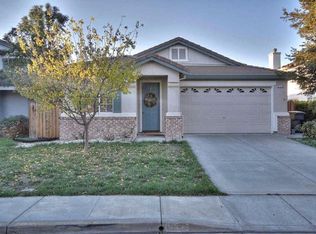 952 Dawnview Way, Vacaville, CA 95687