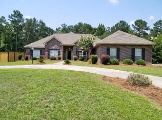 42 Stonegate Dr, Hattiesburg, MS 39402