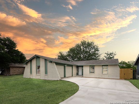 2nd image of 310 DIANA DR