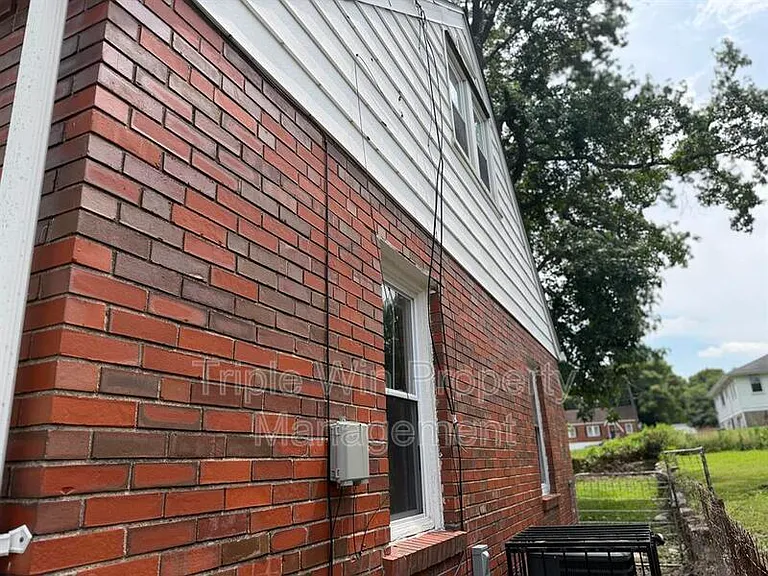 802 Rolwes Ave — Photo 3