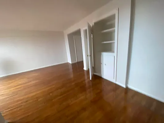 Rented by S&M Associates Realty LLC | media 11