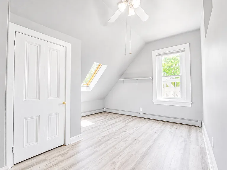 239 Vine St #8 — Photo 5