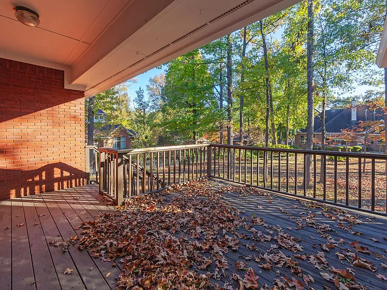 108 Barrett Pl — Photo 22