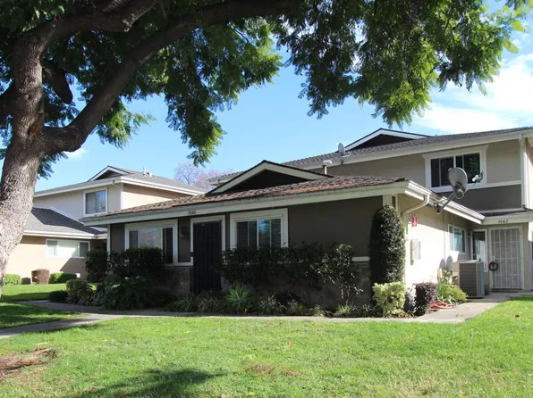 3040 Winfield Ave, La Verne, CA 91750