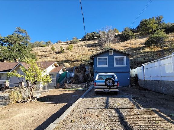 3rd image of 516 South Dr