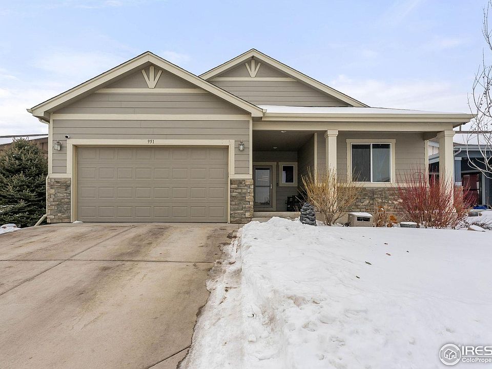 1st image of 951 Village Dr