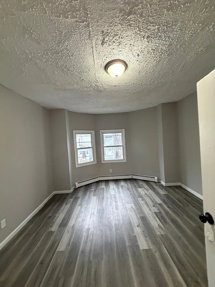 Building Photo - 56 N 18th St #2