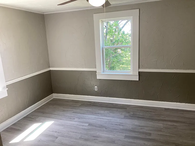 32 Smith Ave #1/2 — Photo 9