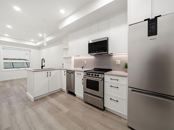 3rd image of 610 Lampson Rd #208