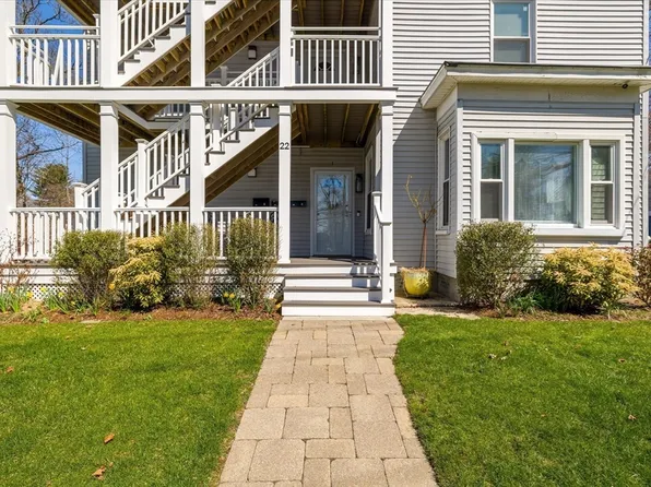 22 Hildreth St APT 1, Marlborough, MA 01752