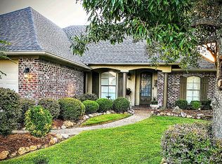 203 Gloucester Dr, Bossier City, LA 71111