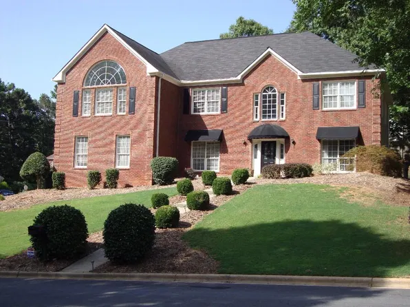 2330 Evergreen Ln, Lawrenceville, GA 30043