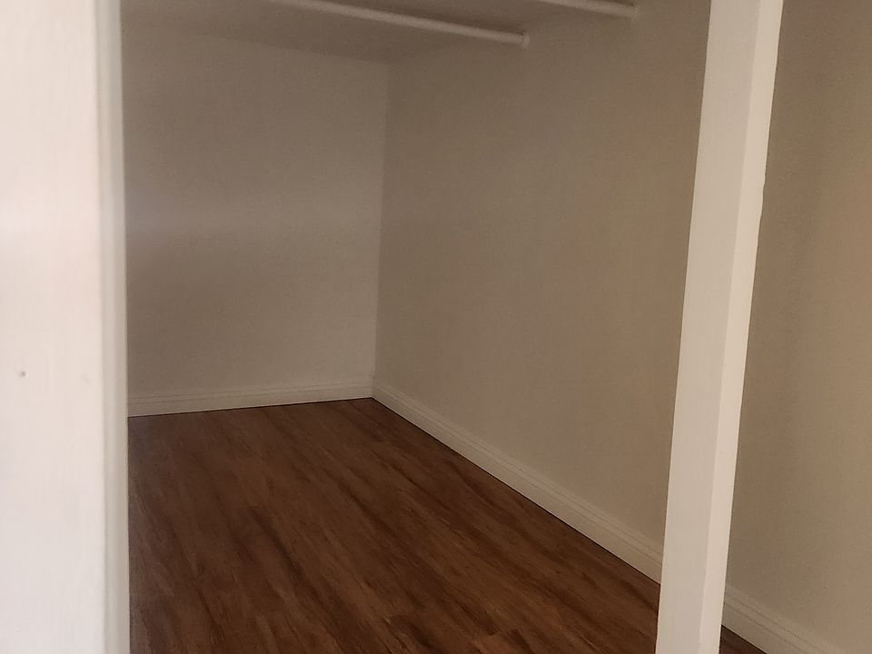 West bedroom upstairs closet
