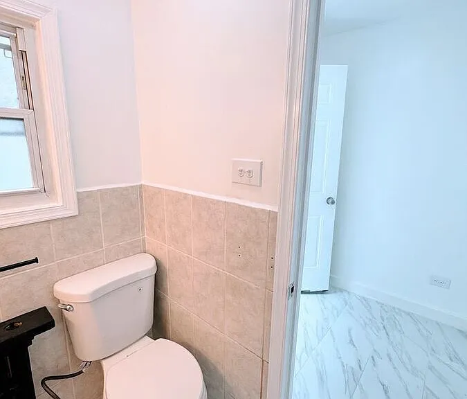 2068 E Somerset St #A — Photo 22