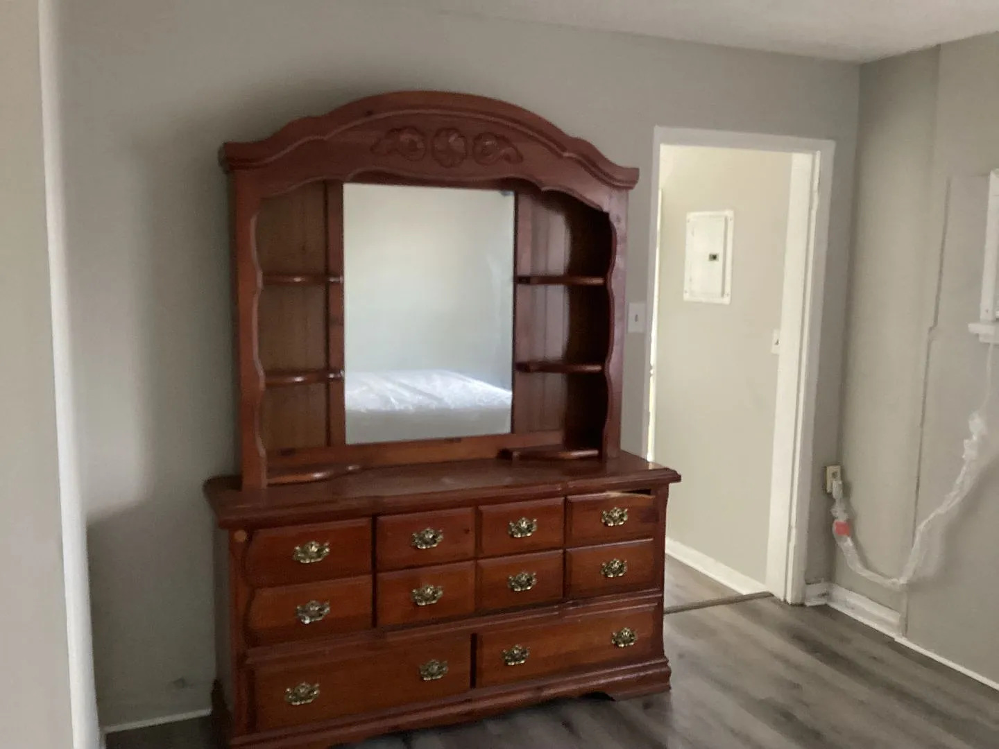 329 -G1- Town and Country Apartments — Photo 3
