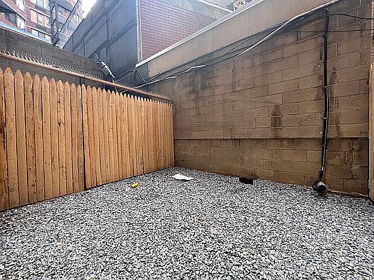 1st image of 148 W 68th St #C