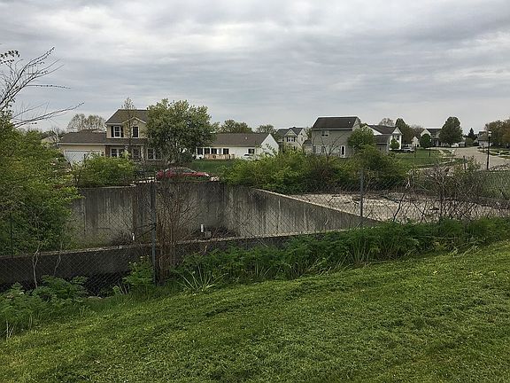 5th image of 150 Salem Dr