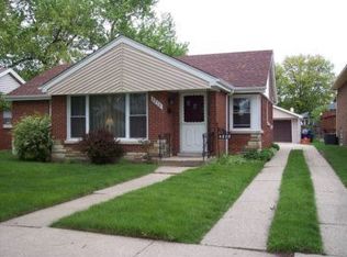 4830 W 97th Pl, Oak Lawn, IL 60453