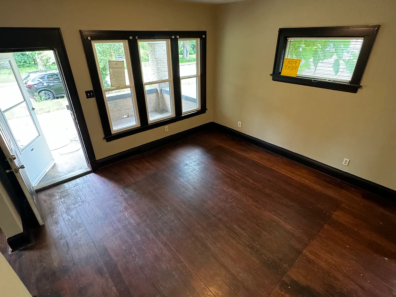 4 bed, 1.5 bath, 1560 sqft, $1,500 — Photo 3