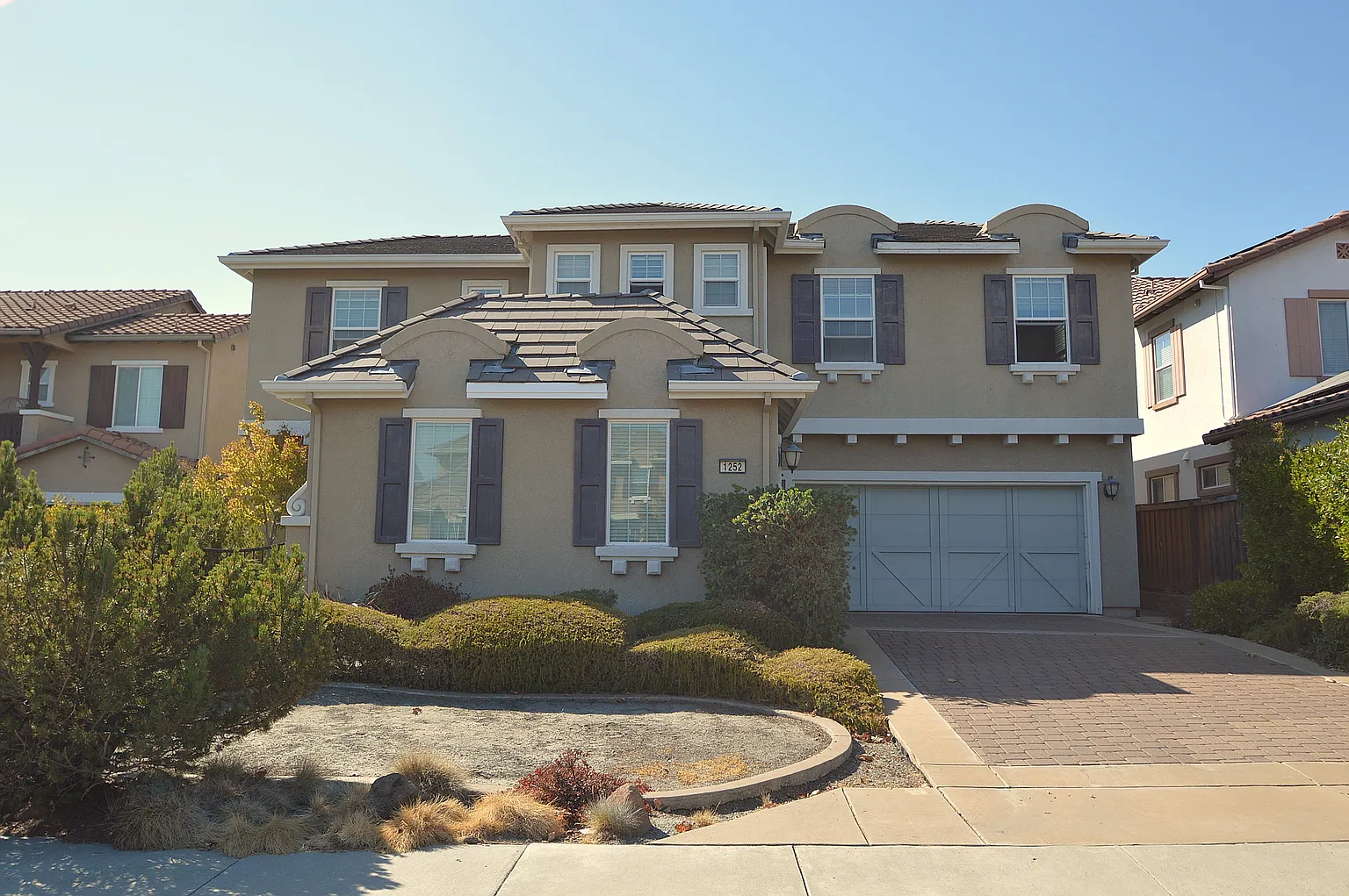 1252 Monterosso St photo 1