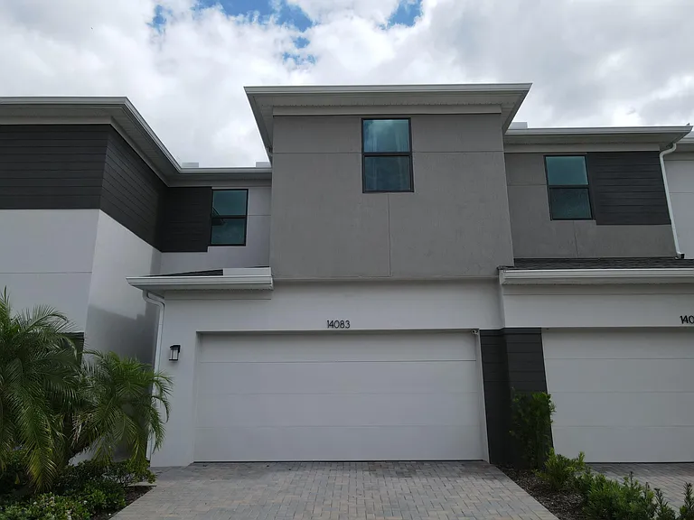 14083 SW Thorens Dr — Photo 35