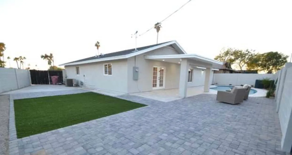 3 bed, 1550 sqft, $5,000 — Photo 2