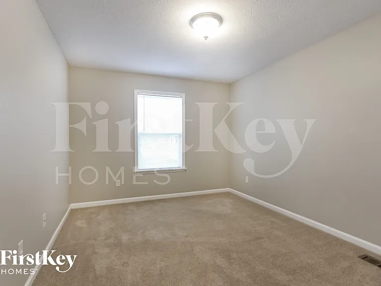 5776 Bluff View Ln — Photo 12