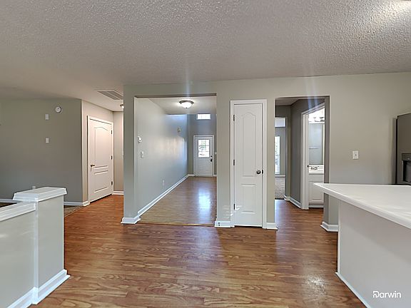 4th image of 144 N Honey Springs Ave