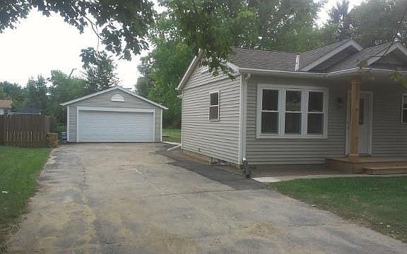 3rd image of 509 Lincoln St
