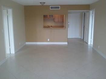 1st image of 210 Lakeview Dr APT 301