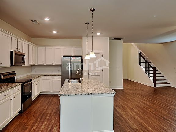 3rd image of 4862 Durant Ct