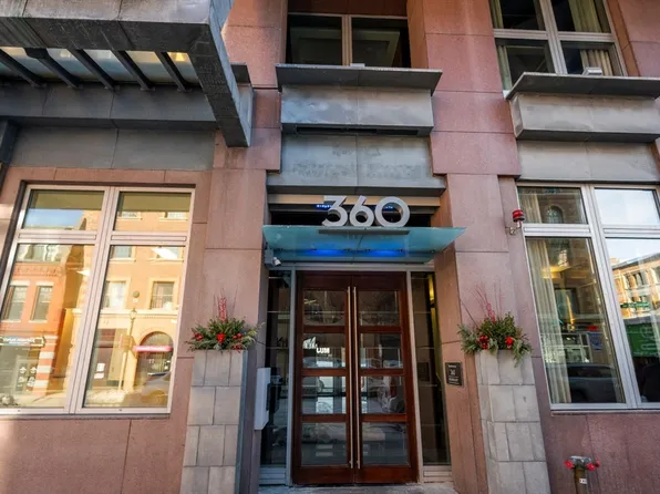 360 Newbury St Unit 402, Boston, MA 02115