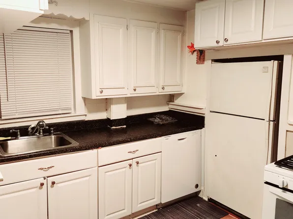 36 Cross St, Franklin, MA 02038