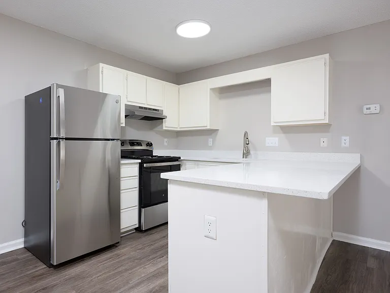 Cedar Trace Apartment Homes — Photo 29