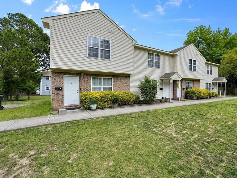 1381 Old Virginia Beach Rd — Photo 1