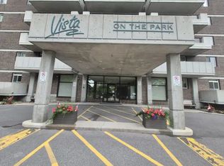 1705 Playfair Dr #1A, Ottawa, ON K1H 8P6