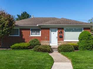 24595 Ridgecroft Ave, Eastpointe, MI 48021