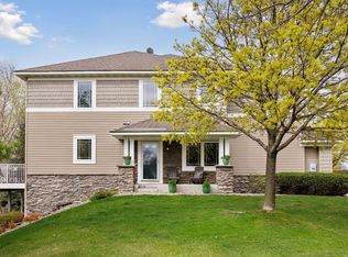 6860 Folkestone Rd, Apple Valley, MN 55124