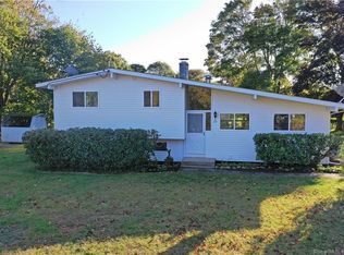25 Forest Glen Rd, Old Saybrook, CT 06475