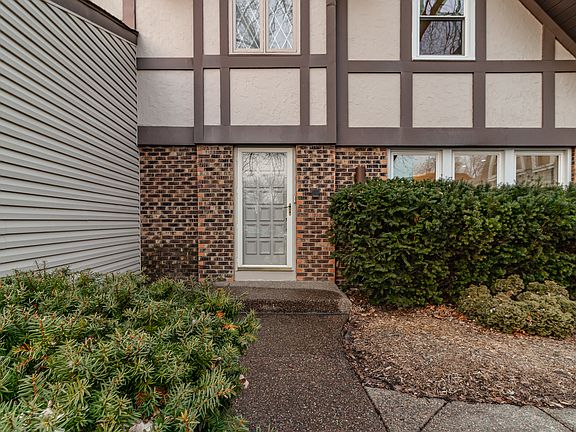 4th image of 1265 Devonshire Rd