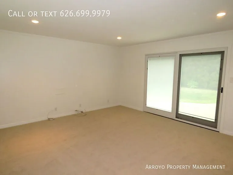 1165 Leonard Ave — Photo 8