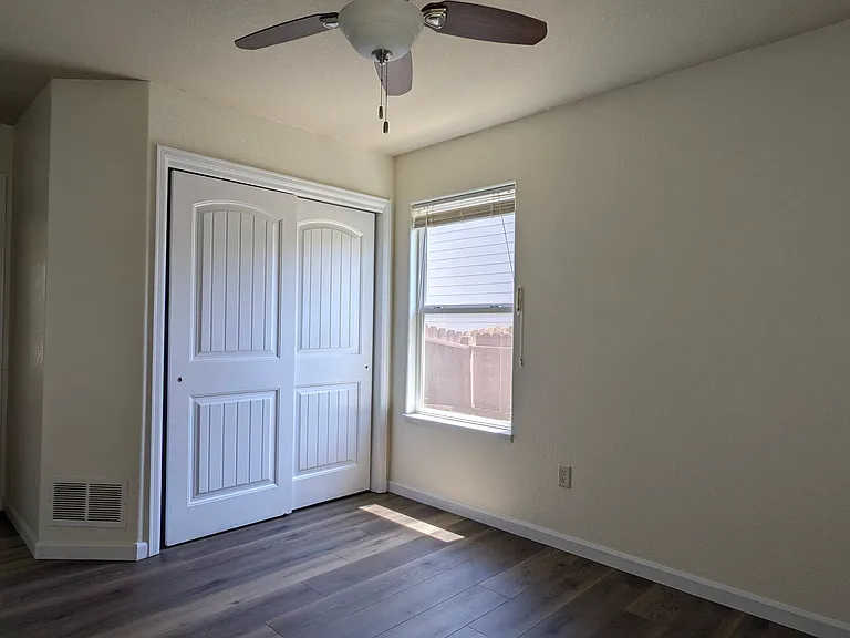 12x10 bedroom