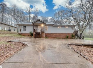 728 Tanner Rd, Taylors, SC 29687