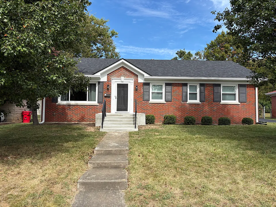 105 Greenwood St