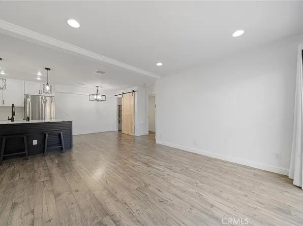 18756 Mandan St APT 1511, Santa Clarita, CA 91351