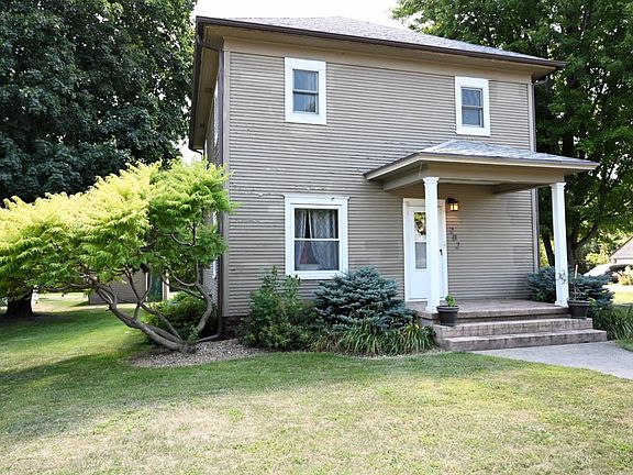 3rd image of 202 E Main St