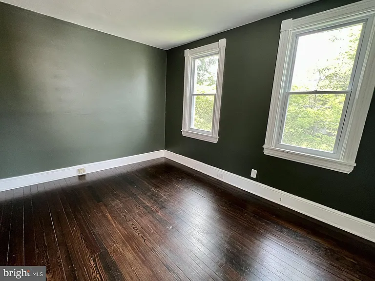262 E Linden St — Photo 17