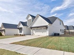 33 Ivy Loop, Phenix City, AL 36867