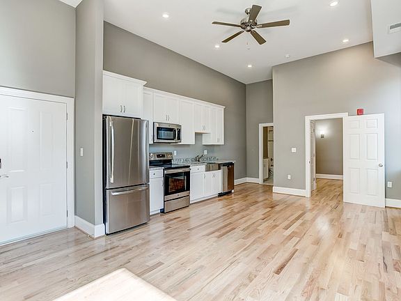 5th image of 1214 N Eutaw Pl #203