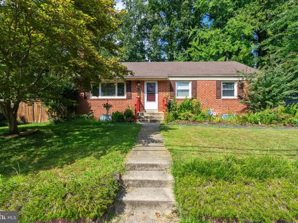 10718 Joyce Dr, Fairfax, VA 22030